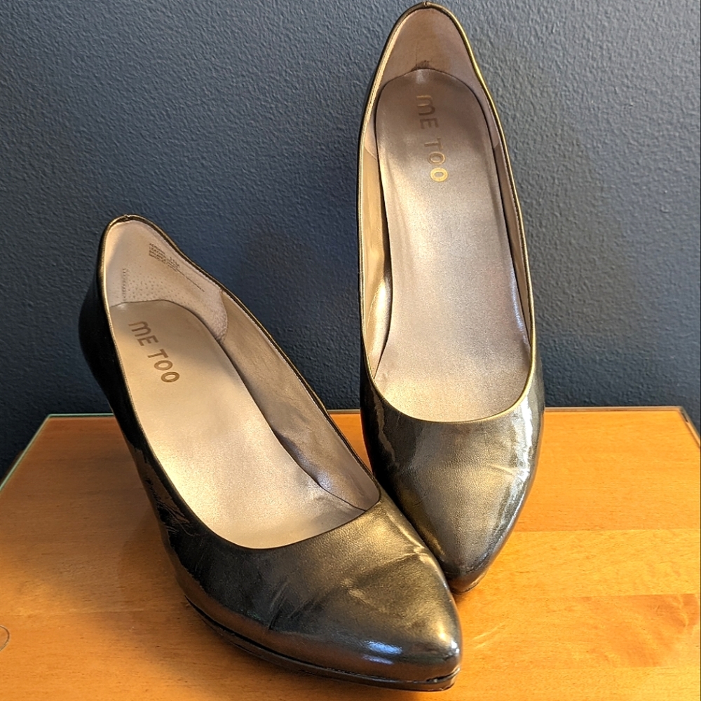 Metallic Silver/Green/Gray Pleather Short Kitten Heel - Size 11